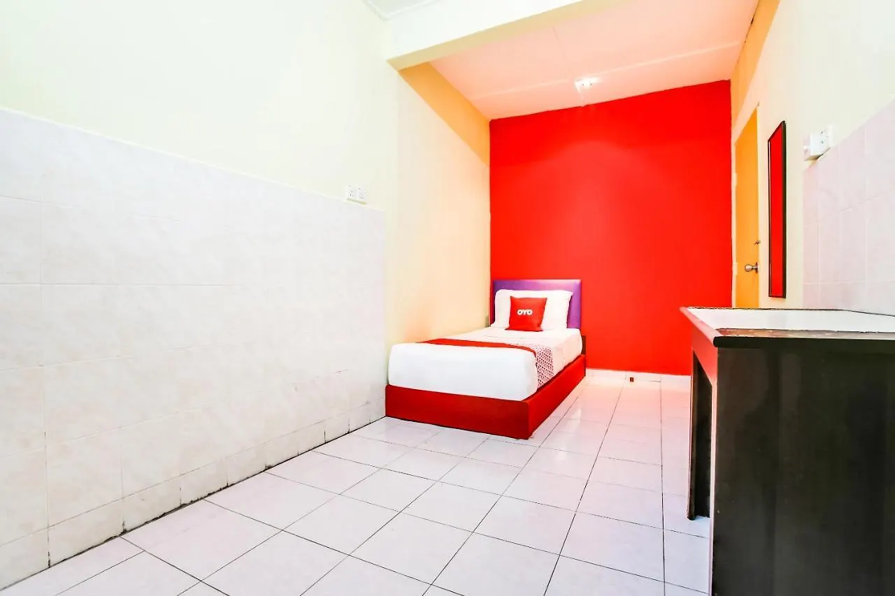 Oyo 89615 T Family Hotel Kelang 2*,